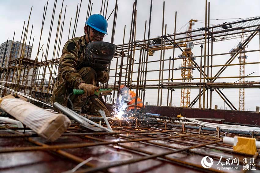 215㽭ʡĹˈڸԵčλæµW z