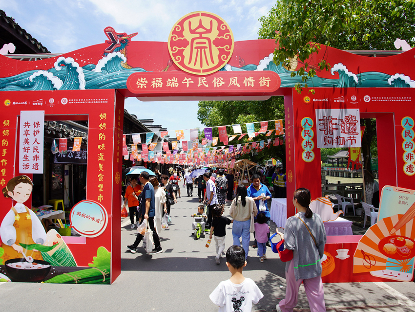 ӬFOˡϵĶ硱ʳRɫʳԪz