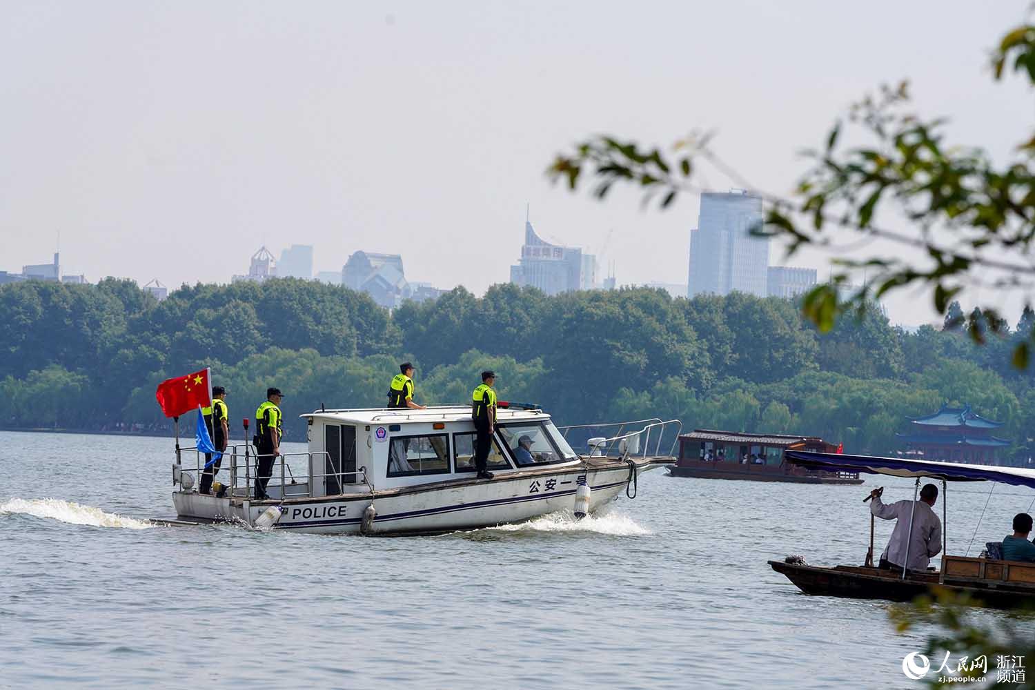 ˮPTUCꠣںMѲW Ĕz