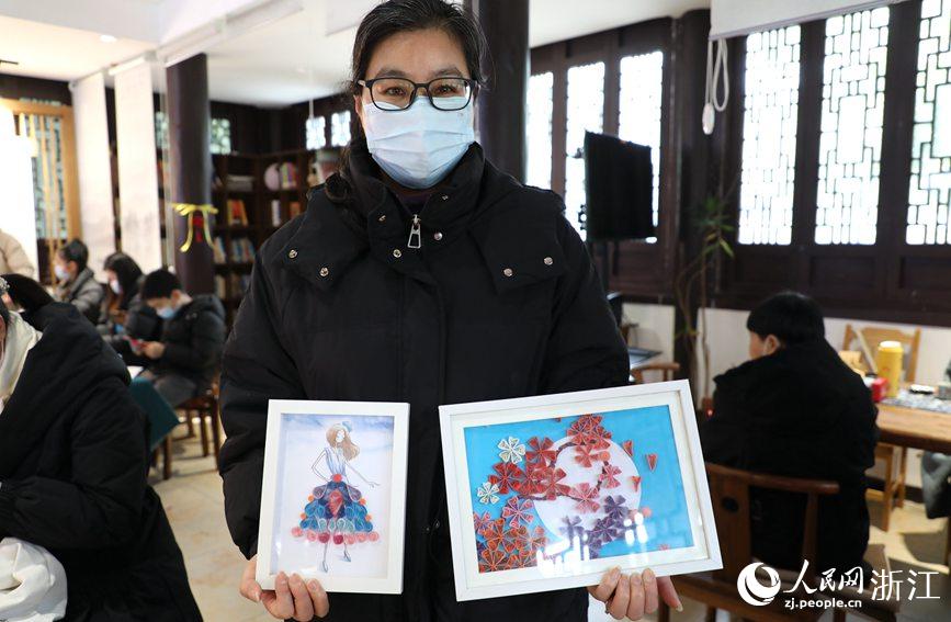 ӬFܼbչʾW z