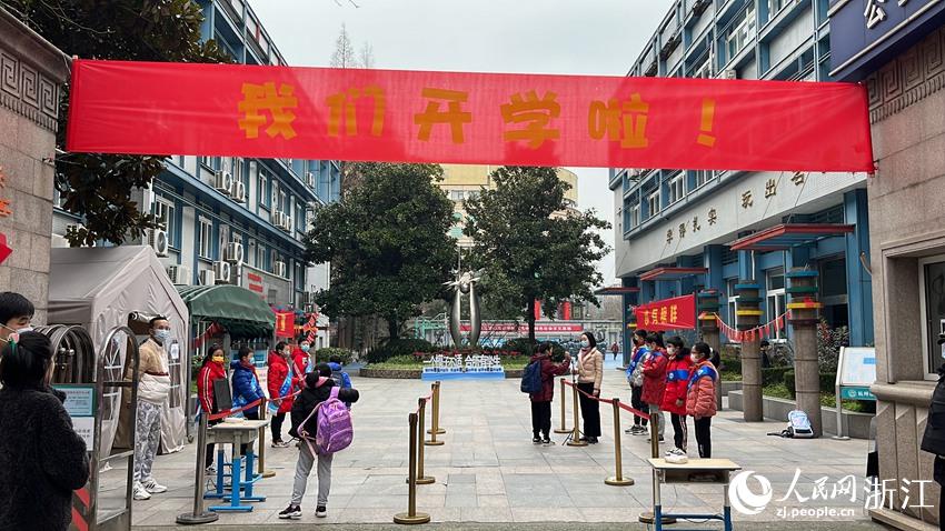 LСWҒ조҂_WMgӭͬWУW fȪz