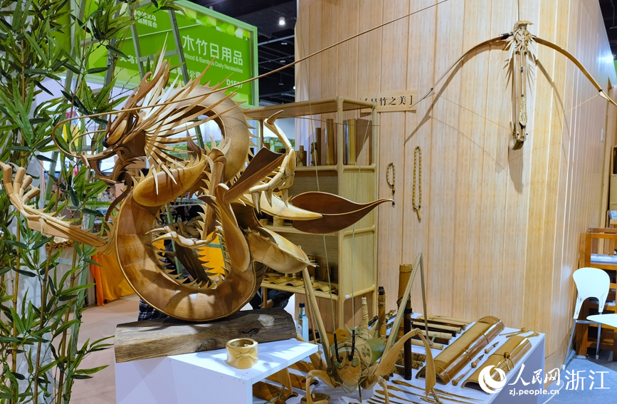 第15屆森博會在義烏國際博覽中心開幕。人民網 張帆攝