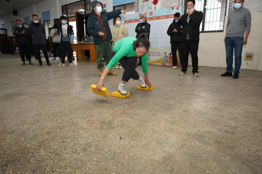 近日，湖州市南潯區石淙鎮組織全鎮7個村在姚家壩文化禮堂開展了第三屆文化禮堂運動會。湖州市文明辦供圖