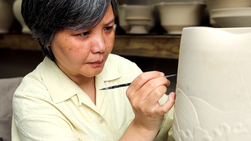 施珍正在創作。受訪者供圖