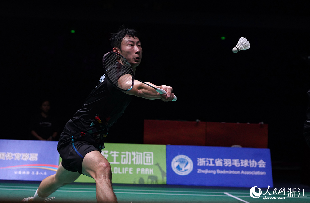 8月13日，在寧波奧體中心體育館，湖南隊周志宏正在比賽。人民網 章勇濤攝