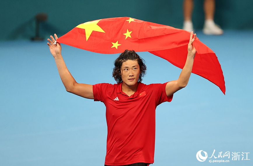 張之臻奪冠后慶祝。人民網 章勇濤攝