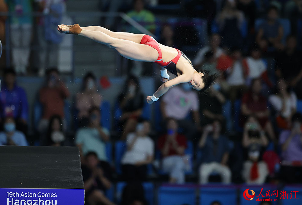 10月3日，中國隊全紅嬋在比賽中。人民網 章勇濤攝