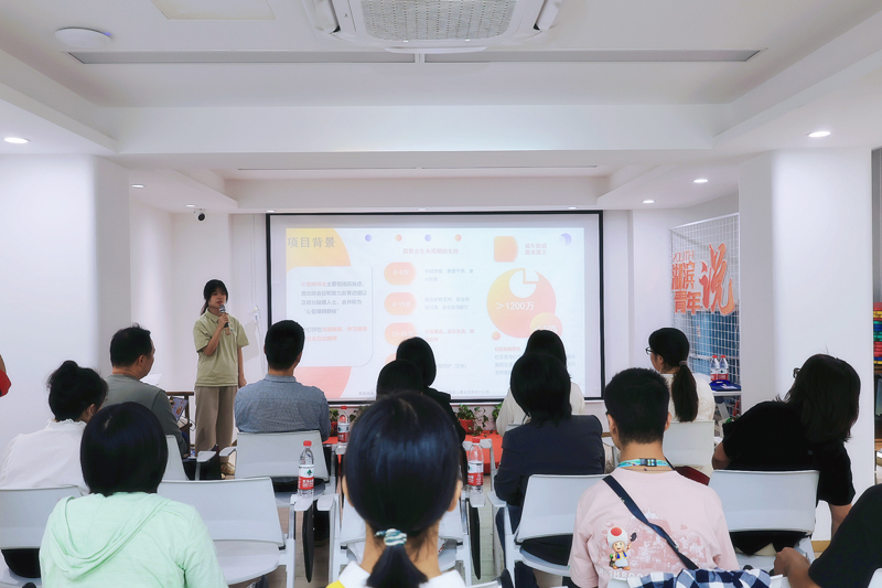 “心青年”社區志愿服務崗位入職儀式。湖濱街道供圖