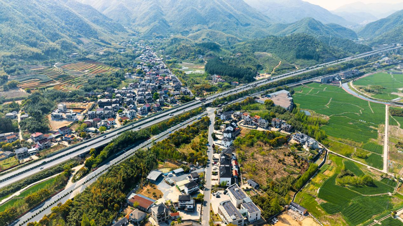 “綠色低碳新風”撲面而來。余杭區委宣傳部供圖