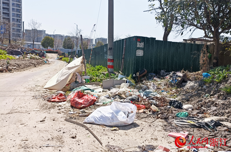 整改前現場情況。人民網 劉欣蔚攝