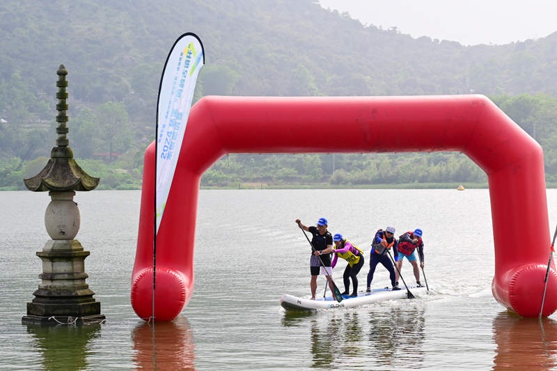 選手在比賽中。觀海衛鎮供圖