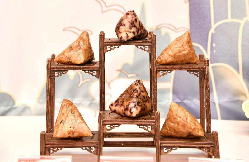 116款新口味粽子亮相第十三屆百粽宴。真真老老供圖