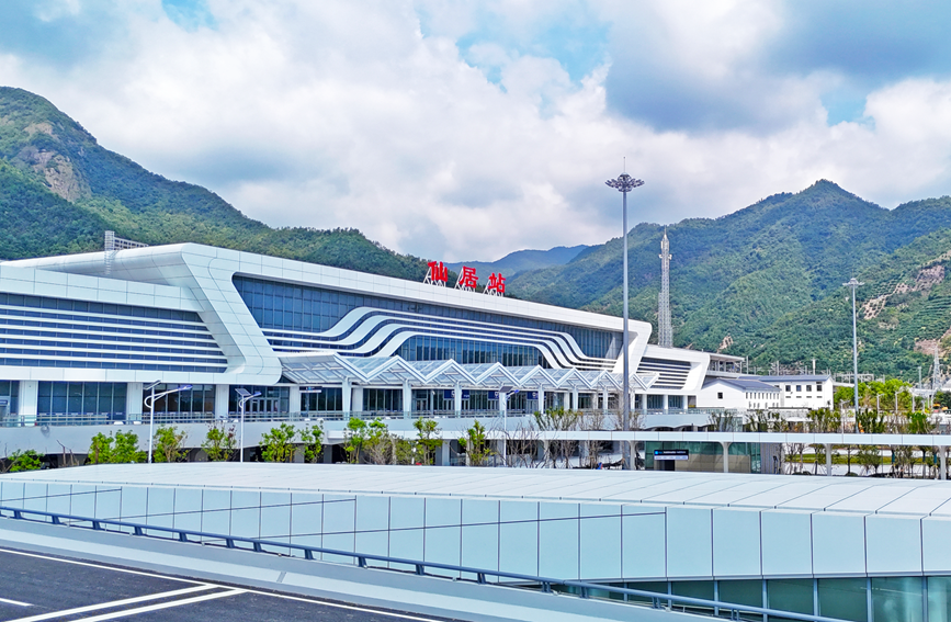 杭溫高鐵仙居站 。齊成峰攝