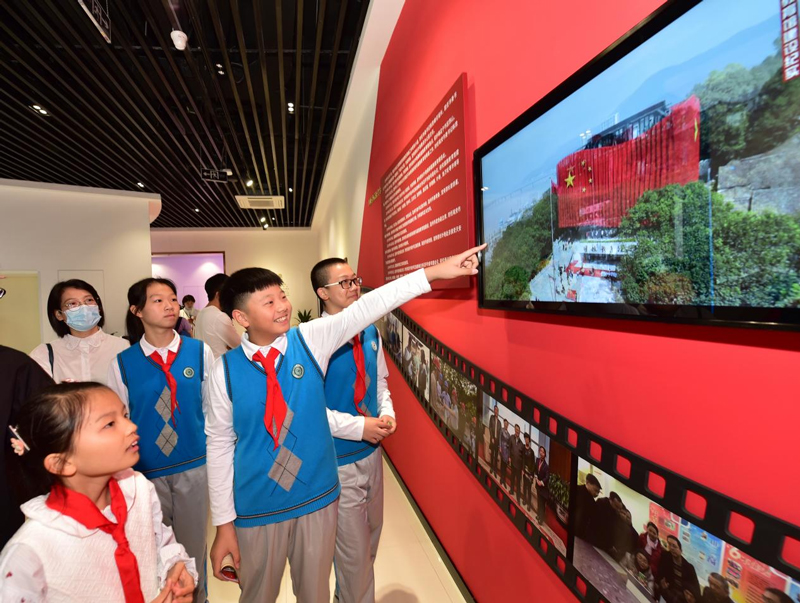 觀眾參觀瑞安國旗教育館。瑞安國旗教育館供圖