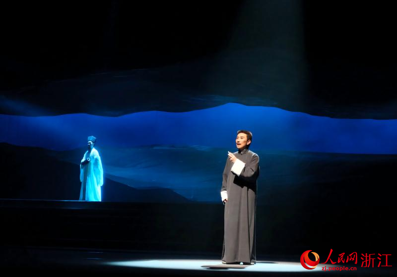 《膽劍千秋》演出舞臺照。人民網 程欣攝