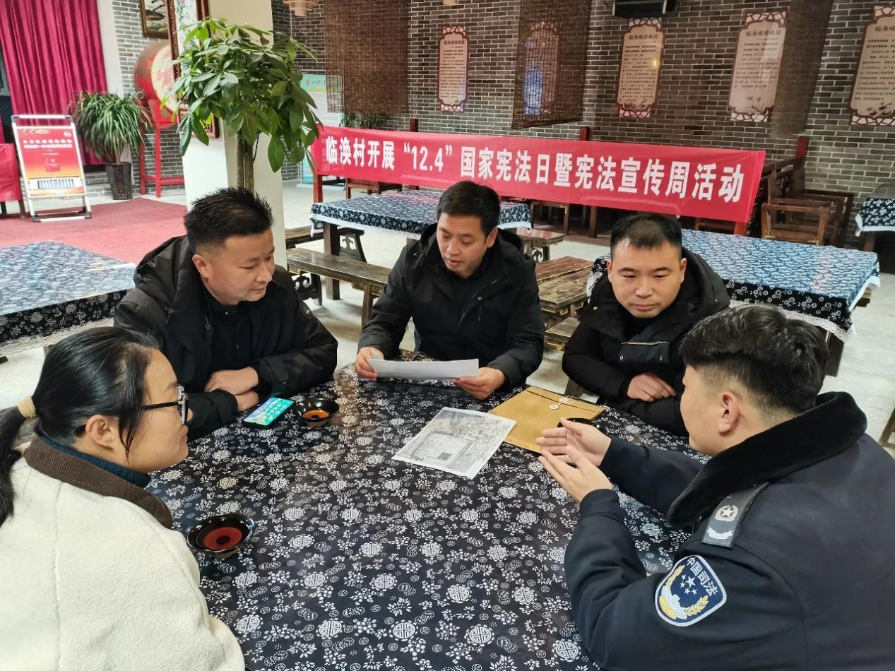 當地相關部門開展法治宣傳工作。濉溪縣司法局供圖