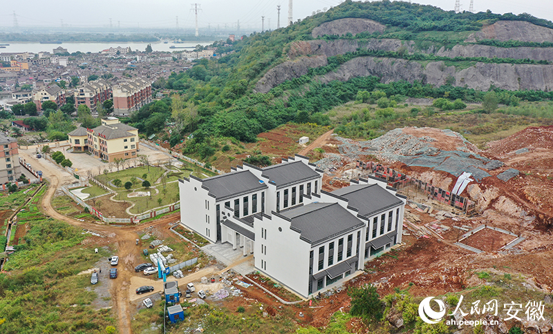 俯瞰即將竣工的荻港香菜產業融合發展示范園。人民網記者 張俊攝
