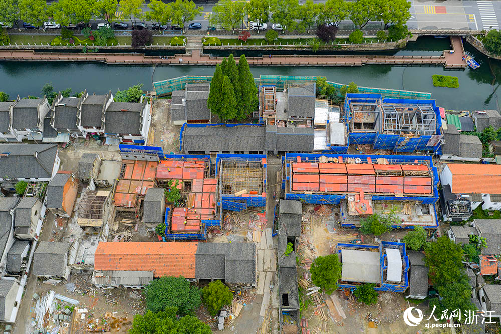空中俯瞰浙江省嘉興市秀洲區新塍老街保護提升項目。人民網 章勇濤攝