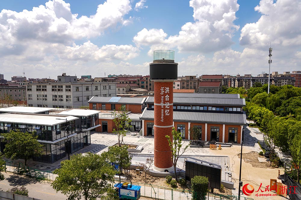 浙江省嘉興市秀洲區洪合鎮1980歷史街區項目進入收尾沖刺階段。人民網 章勇濤攝