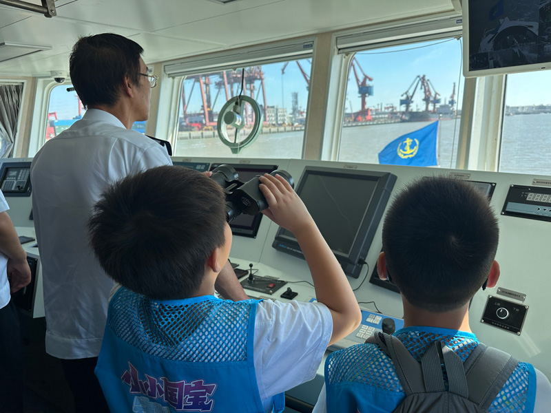 “揚帆河海 回望百年大關”主題研學活動現場。寧波航標處供圖