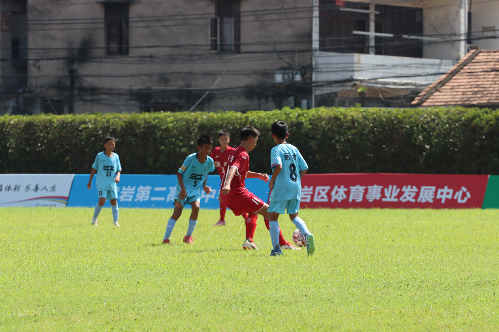 2025年浙江省青少年足球（男子丙組）錦標賽首場比賽開賽。胡星宇攝