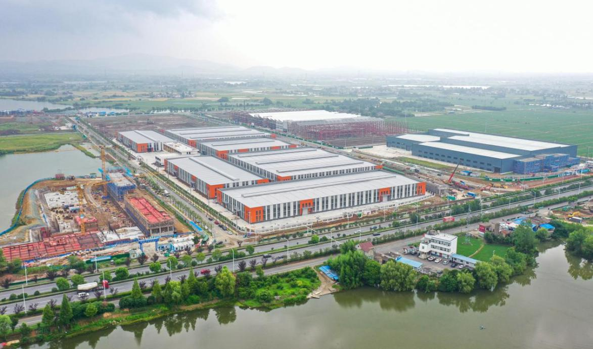 安徽南陵，建設中的龍潭汽車零部件產業園。人民網記者 張俊攝