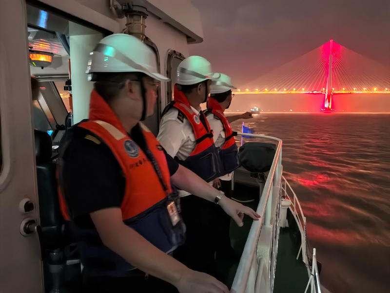 巡檢現場。寧波航標處供圖