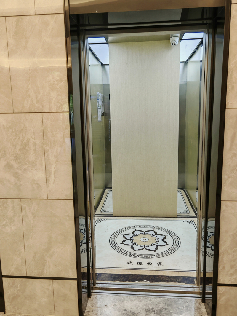 故障電梯。受訪者供圖