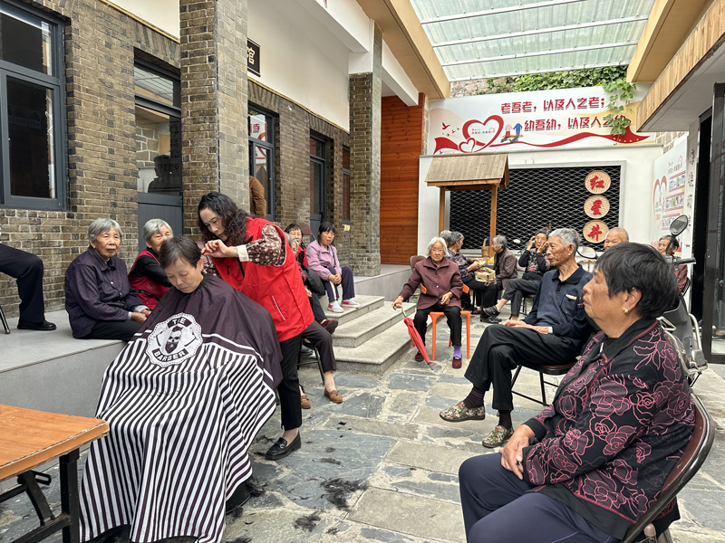 “民生使者先鋒行動隊”幸福理銀發項目