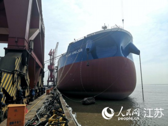 等待交付的液化天然氣運輸船。 人民網 張玉峰攝