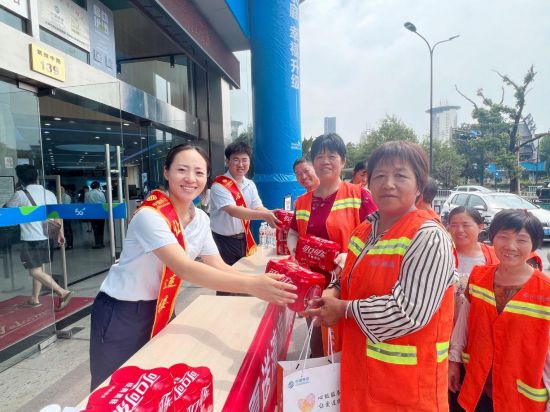 浙江移動金華分公司精心打造設施齊全的“移動之家”紅色驛站。浙江移動供圖