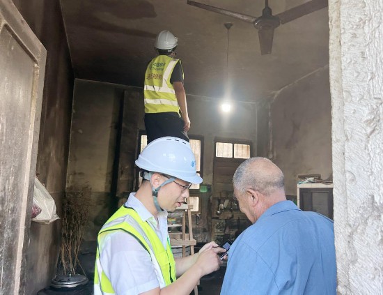 浙江移動臺州分公司為轄區60歲以上獨居孤寡老人實施居家消防安全智能改造。浙江移動供圖