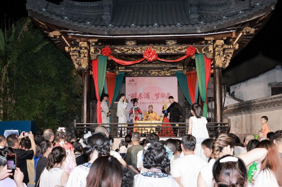 ?；顒臃焦﹫D